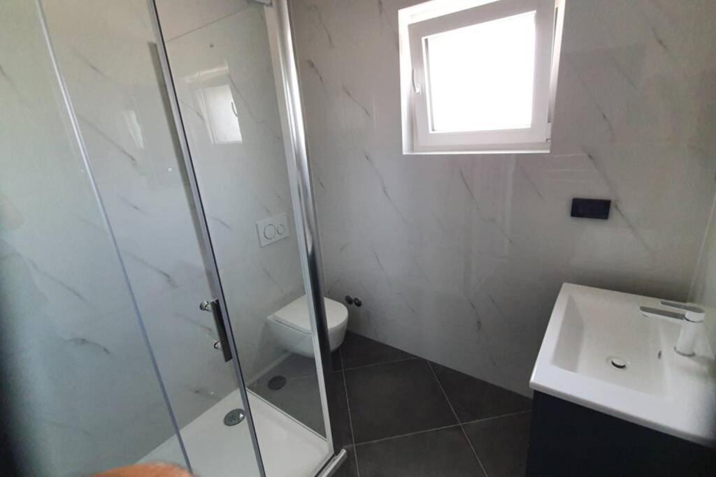 Mare - Modern With Swimming Pool And Jacuzzi *