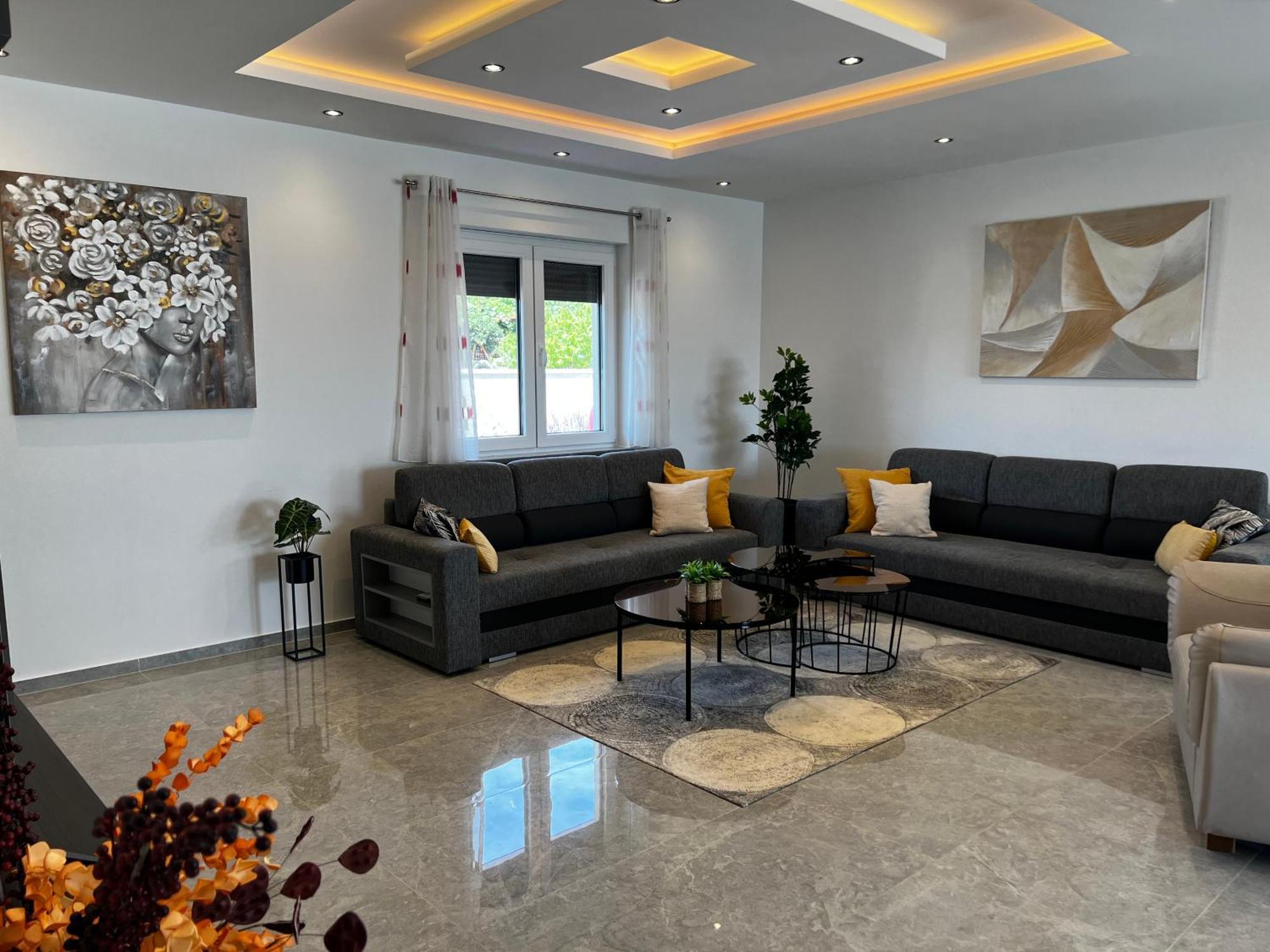 Mare - Modern With Swimming Pool And Jacuzzi Villa Pula