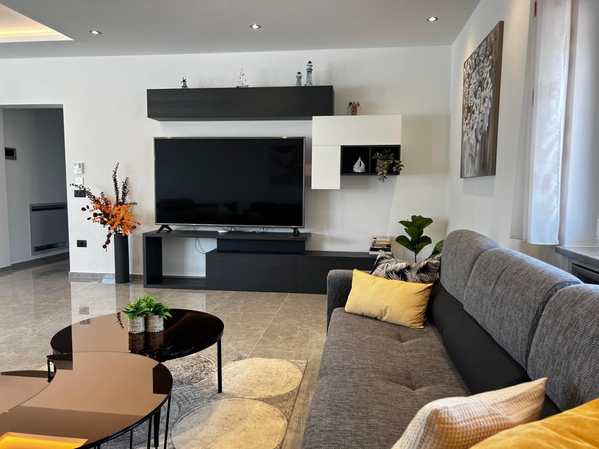 Mare - Modern With Swimming Pool And Jacuzzi *